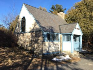 Comey Memorial Chapel at Evergreen Cemetery